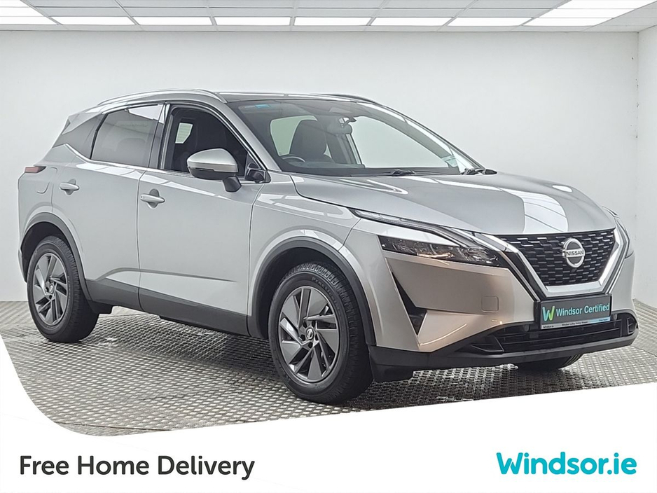 2022 Nissan Qashqai 1.3 PET MILD HYBRID SV + Glass Roof Rail Pack €25,995