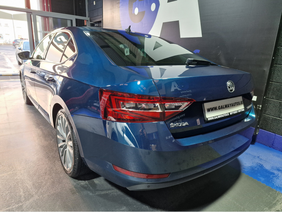 2016 Skoda Superb LAURIN & KLEMENT 2.0 AUTOMATIC €17,950