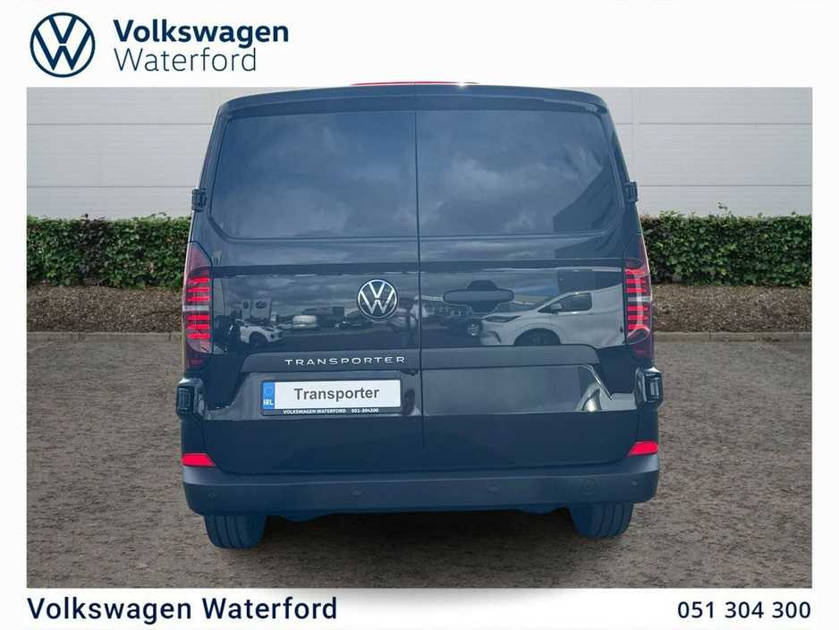 2025 Volkswagen Transporter  €33,495