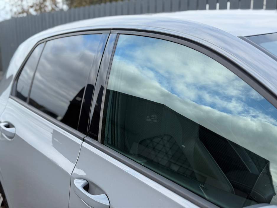 2022 Volkswagen Golf 2022 Volkswagen Golf R-LINE TSI €27,995