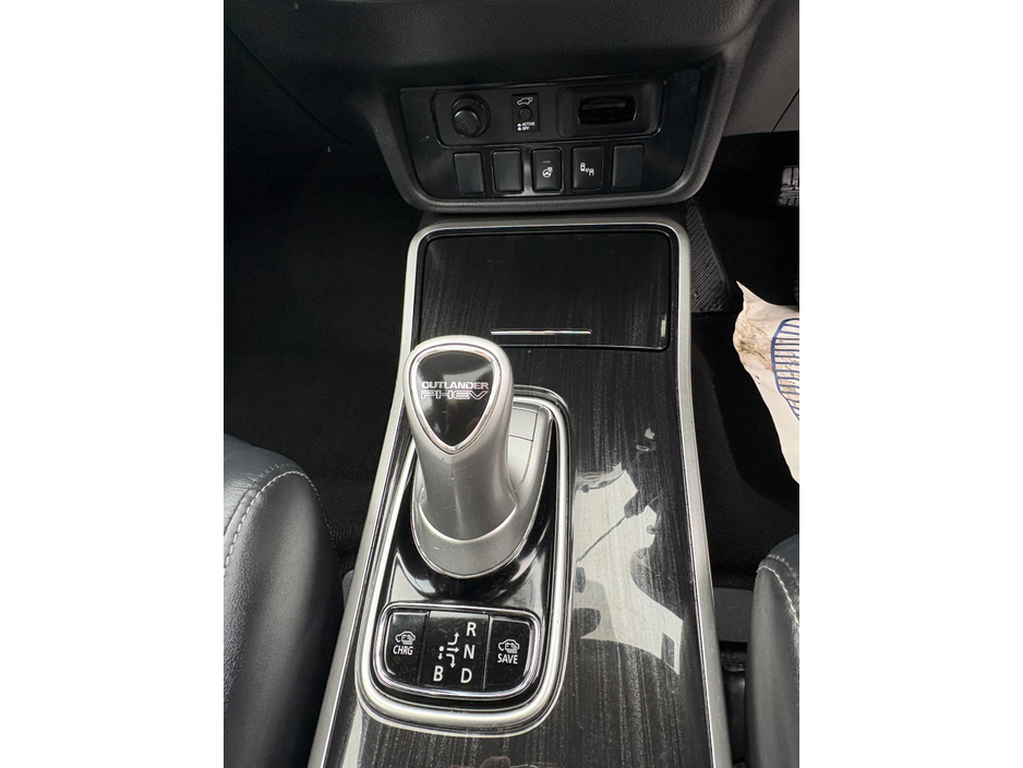 2017 Mitsubishi Outlander 2.0 4H PHEV 200BHP 5 5DR AUTO €17,950