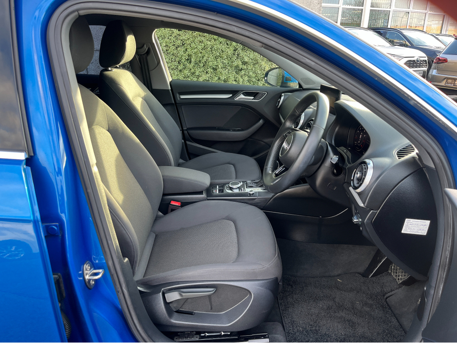 2020 Audi A3 SE HATCHBACK AUTOMATIC 1.4 PETROL //LOW MILES//ADAPTIVE CRUISE CONTROL//BLIND SPOT WARNING//KEYLESS ENTRY//REVERSE CAMERA// €21,950