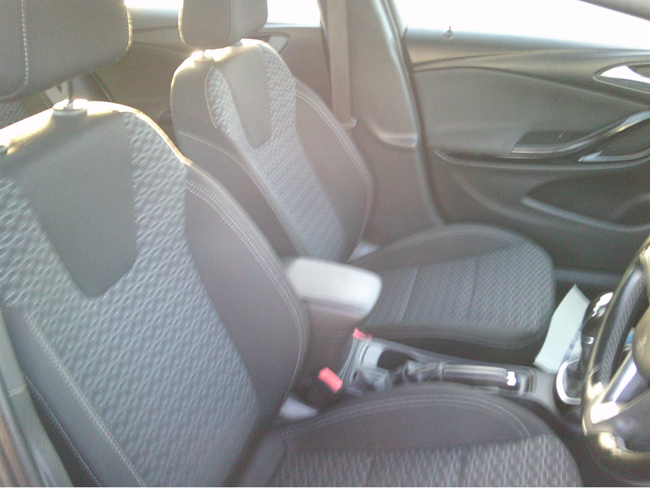 2016 Opel Astra NEW NCT 2028, SRI, €190 TAX, LOW KMS. S./HISTORY. €8,999