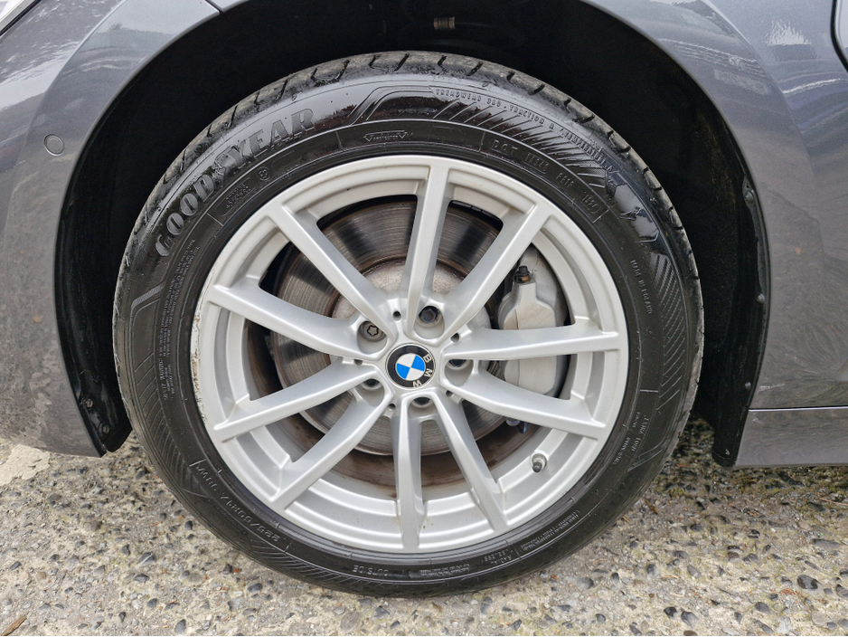 2020 BMW 3 Series 330E SE PRO 288BHP AUTOMATIC *PETROL PLUG IN HYBRID* NCT 10/27 FINANCE AVAILABLE @ €90 PER WEEK ON SCREEN BMW SERVICE HISTORY/ TOUCH SCREEN MEDIA/ REVERSE CAMERA/ iDRIVE/ BLUETOOTH/ HISTORY CHECKED €19,950