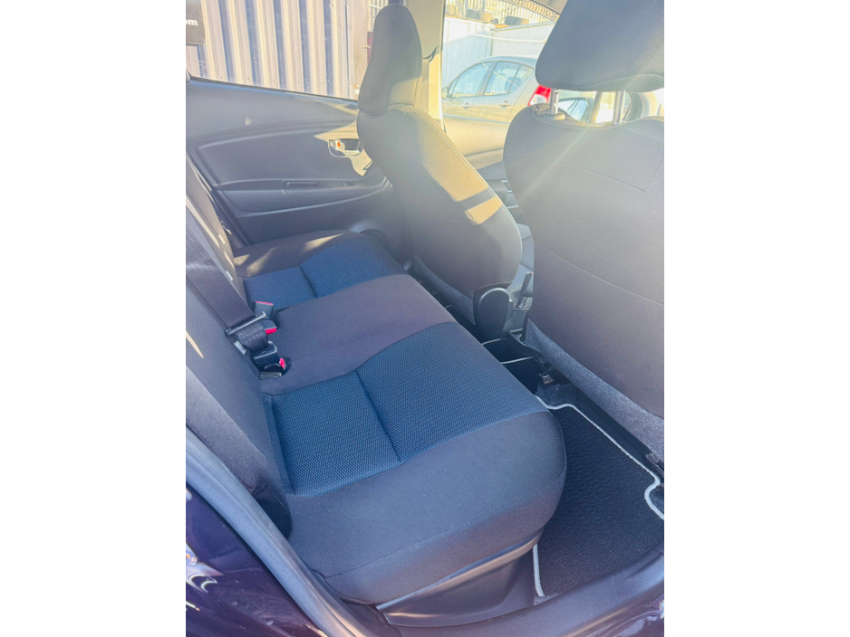 2017 Toyota Vitz  €12,250