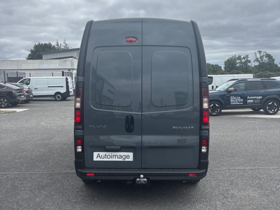 2026 Renault Trafic H/ROOF EXTRA SPEC €35,940