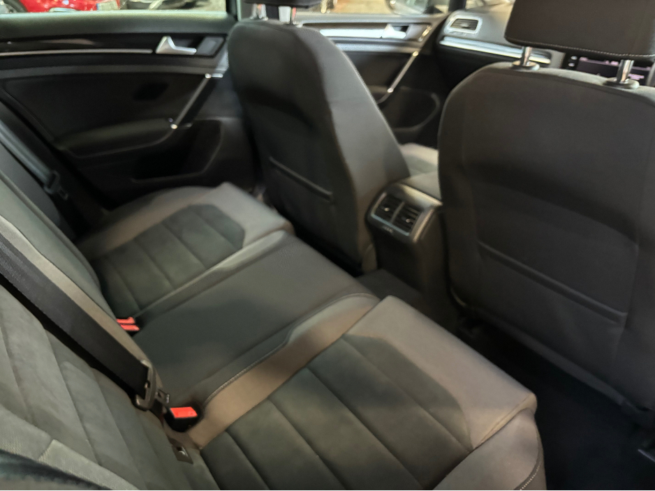 2018 Volkswagen Golf Automatic DSG  Bluemotion Hiline only 34000 kms €19,499