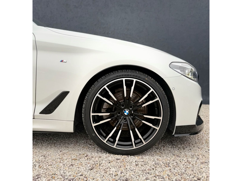 2017 BMW 5 Series 5 Series 520D M Sport Estate Auto €27,950