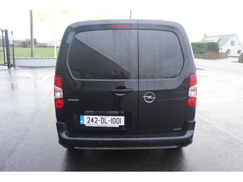 2024 Opel Combo SPORT L1H1-1.5 100PS D-6SP