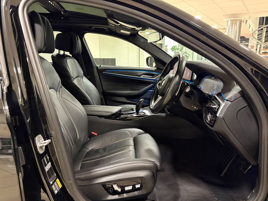 2022 BMW 5 Series 530e M-SPORT PRO TOURING=LOW MILES//HUGE SPEC=FULL SERVICE HISTORY=221 D REG=ONLY €140 ANNUAL ROAD TAX//TAILORED FINANCE PACKAGES AVAILABLE=TRADE INS €39,995