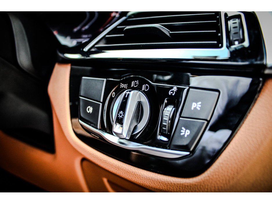 2021 BMW 5 Series 520d M Sport (MHT) €29,995