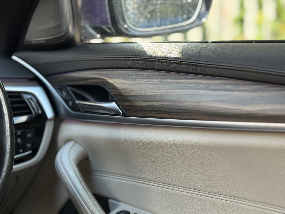 2017 BMW 5 Series 530d M Sport Auto €25,900