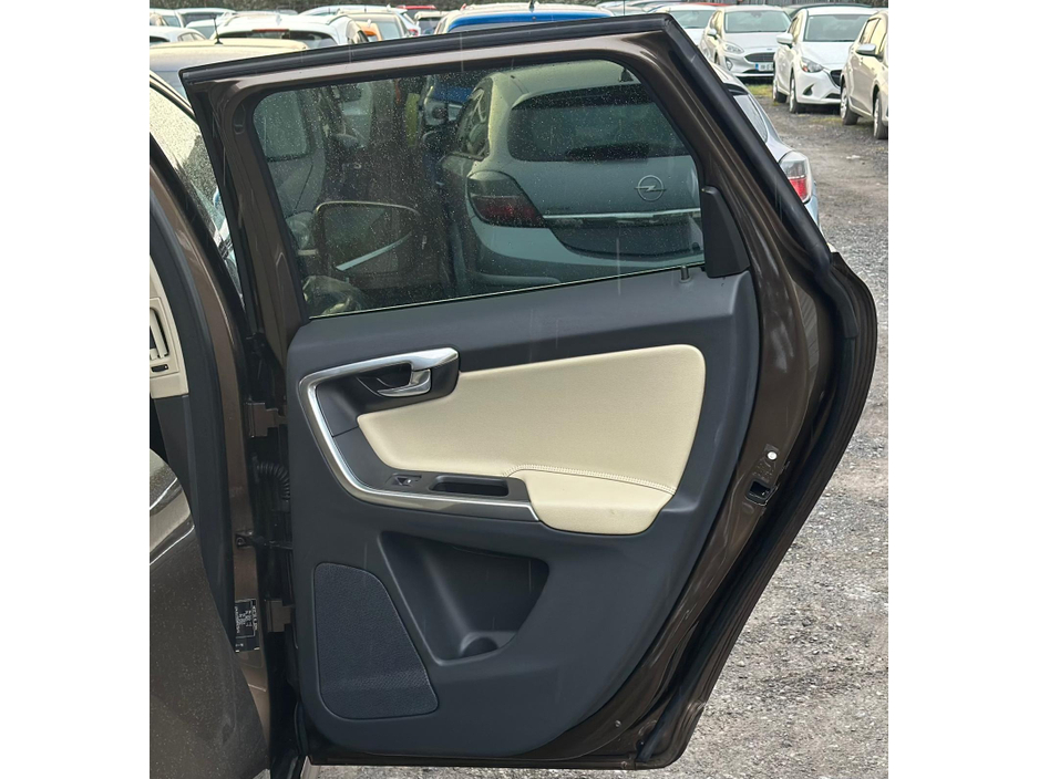 2015 Volvo XC60 2.0L Diesel Automatic Low Mileage  (7401) €17,450