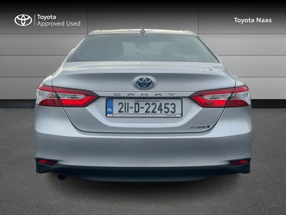 2021 Toyota Camry  €32,888