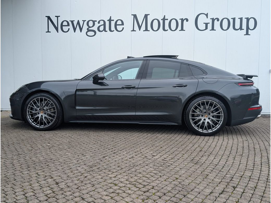 2025 Porsche Panamera Hybrid 4 - 4+1 Adaptive Cruise Control *ARRIVING SOON* €129,888