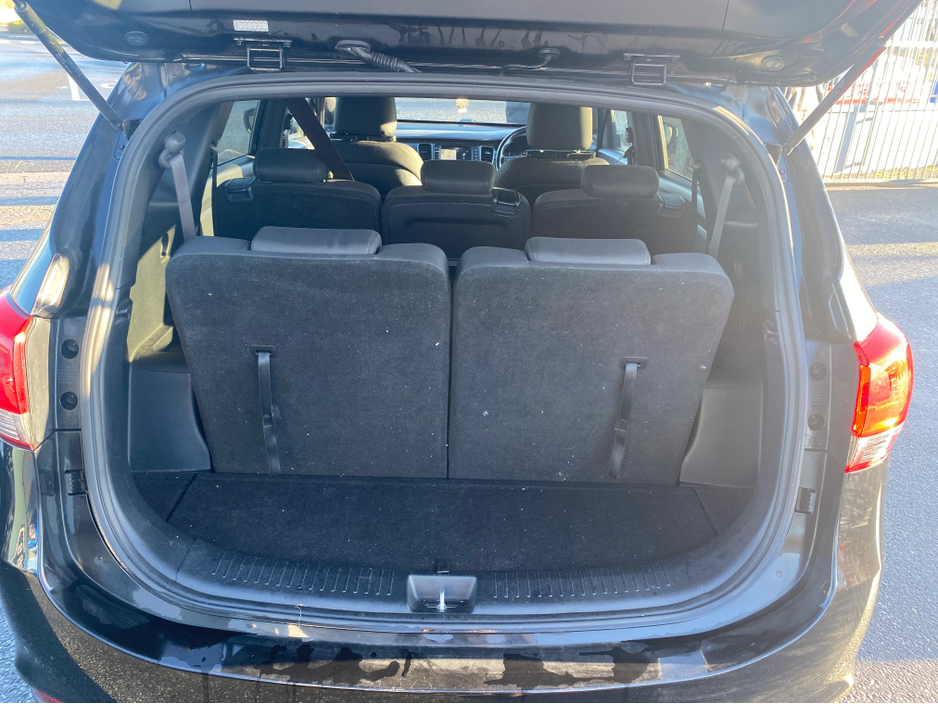 2017 Kia Carens OR RONDO EX 5DR €11,900