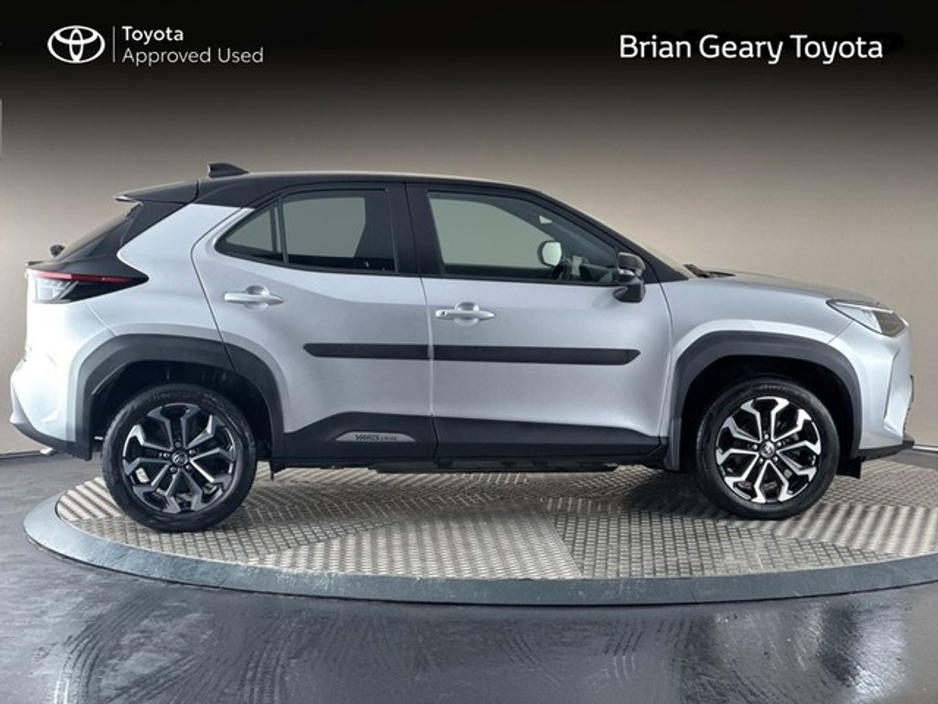 2023 Toyota Yaris Cross  €28,450