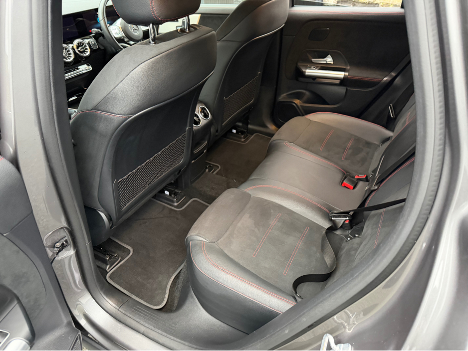 2023 Mercedes-Benz EQA 350 AMG LNE PREMIUM 4MATIC 4WD//GREAT SPECIFICATION//MERCEDES SERVICE HISTORY//SIMI AND AA DEALER €34,950