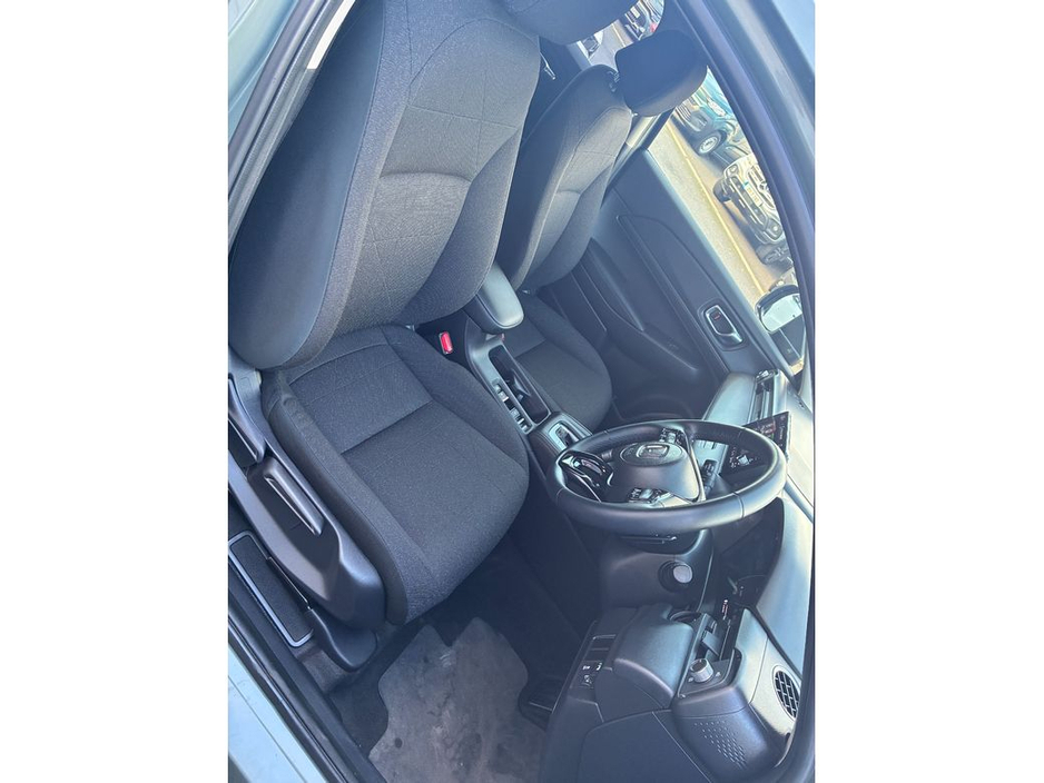 2025 Honda HR-V E:hev Elegance €38,995