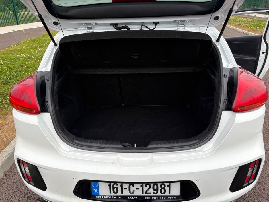 2016 Kia pro_ceed Proceed 1.6 GT Line 3DR, Multi-Function Steering Wheel, Bluetooth, Rear Parking Sensors, Full Service History, Electric Windows, AUX Connection €10,900