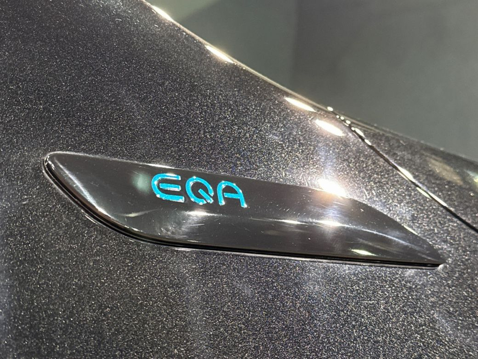 2022 Mercedes-Benz EQA EQA 250 AMG LINE - HEATED SEATS - REVERSE CAMERA - AMBIENT LIGHTING - ELECTRIC TAILGATE €28,950