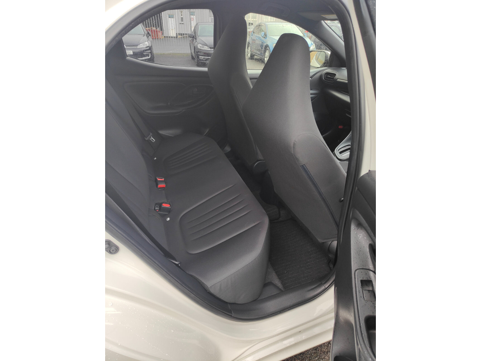 2020 Toyota Yaris 6 MONTH WARRANTY - 70,000kms €13,905