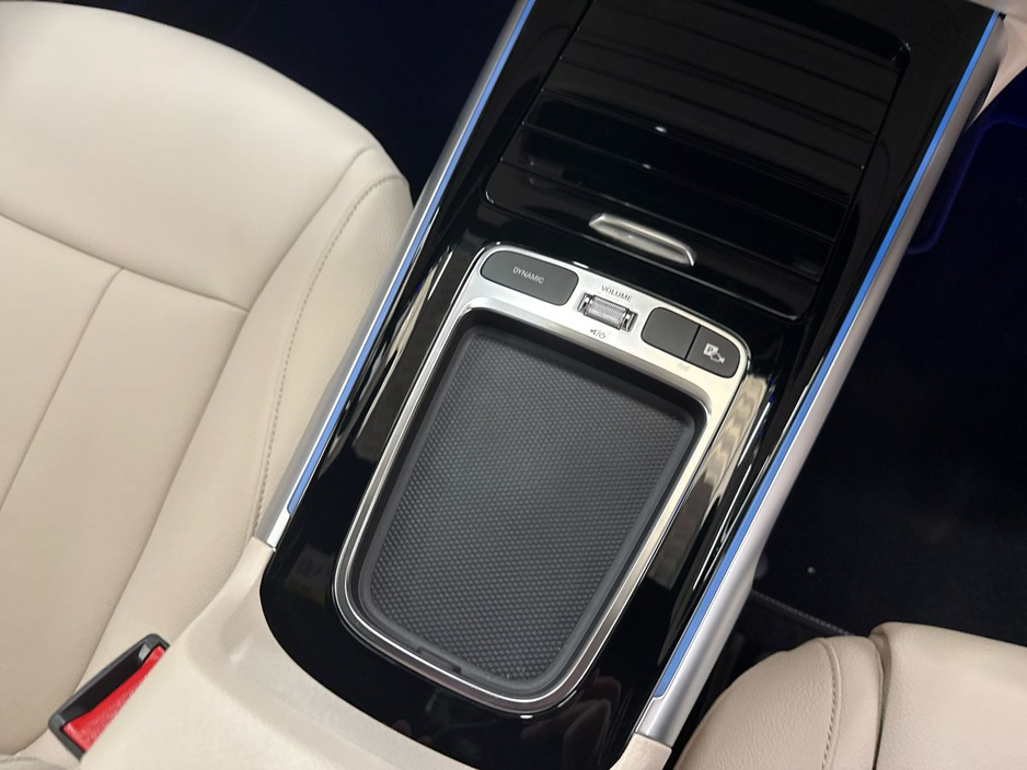 2025 Mercedes-Benz GLB GLB 180 Progressive Plus | 7 seater, Heated Seats, Reversing Camera €60,950