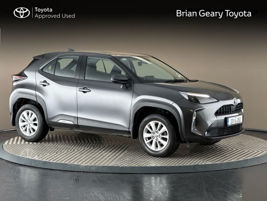 2023 Toyota Yaris Cross HYBRID LUNA €26,950