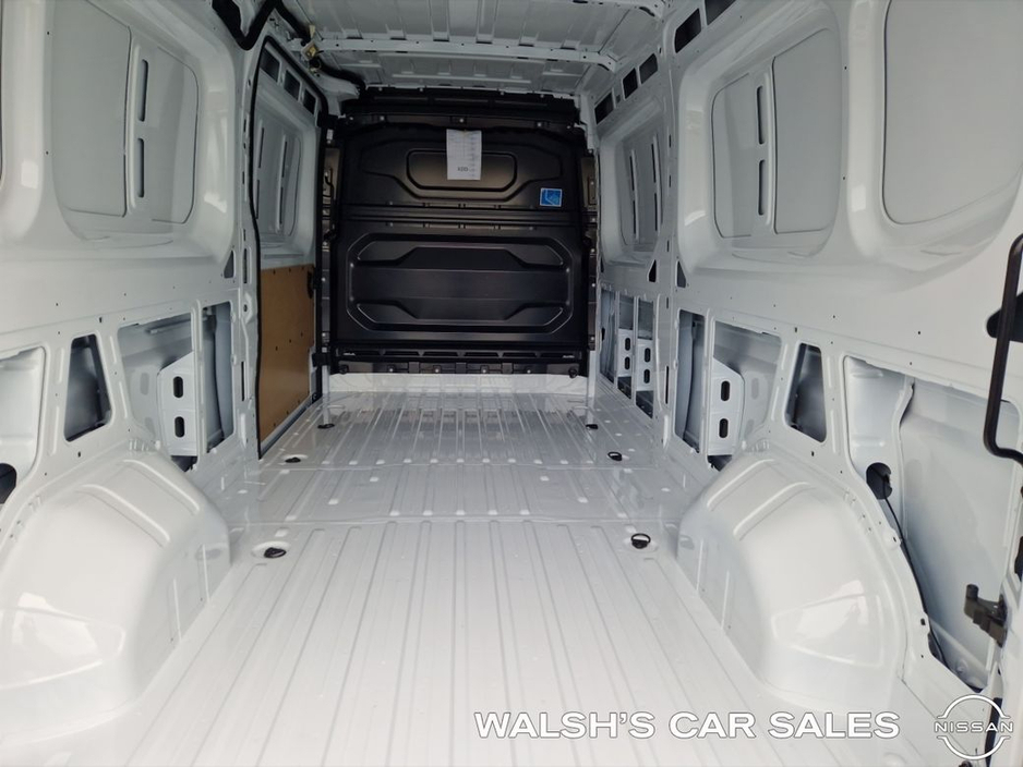 2026 Nissan Interstar L3H2 FWD 130 SV PREMIUM + HEATED WINDSCREEN MY25 €35,162