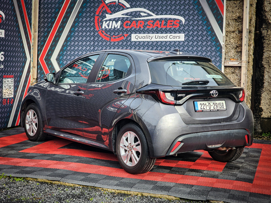 2022 Toyota Yaris 1.0 LUNA 4DR 1 Year Warranty €14,250