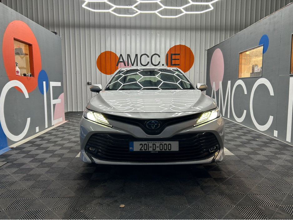 2020 Toyota Camry €21950! 2020 Toyota Camry Hybrid / 79K KMs! €21,950