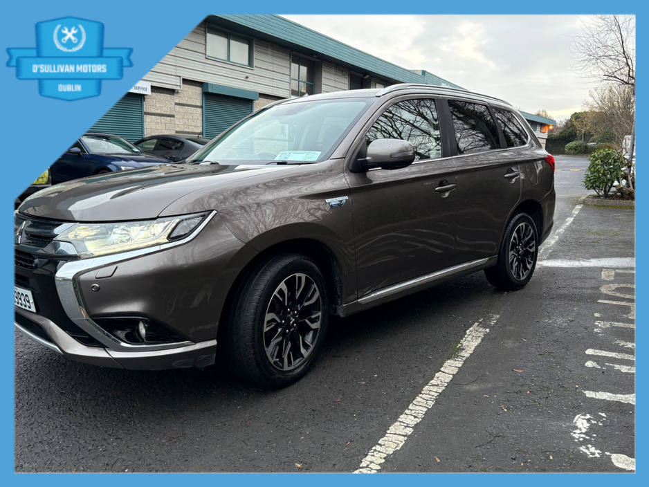 2016 Mitsubishi Outlander / 2016 / 2.0 HYBRID / AUTOMATIC €8,999