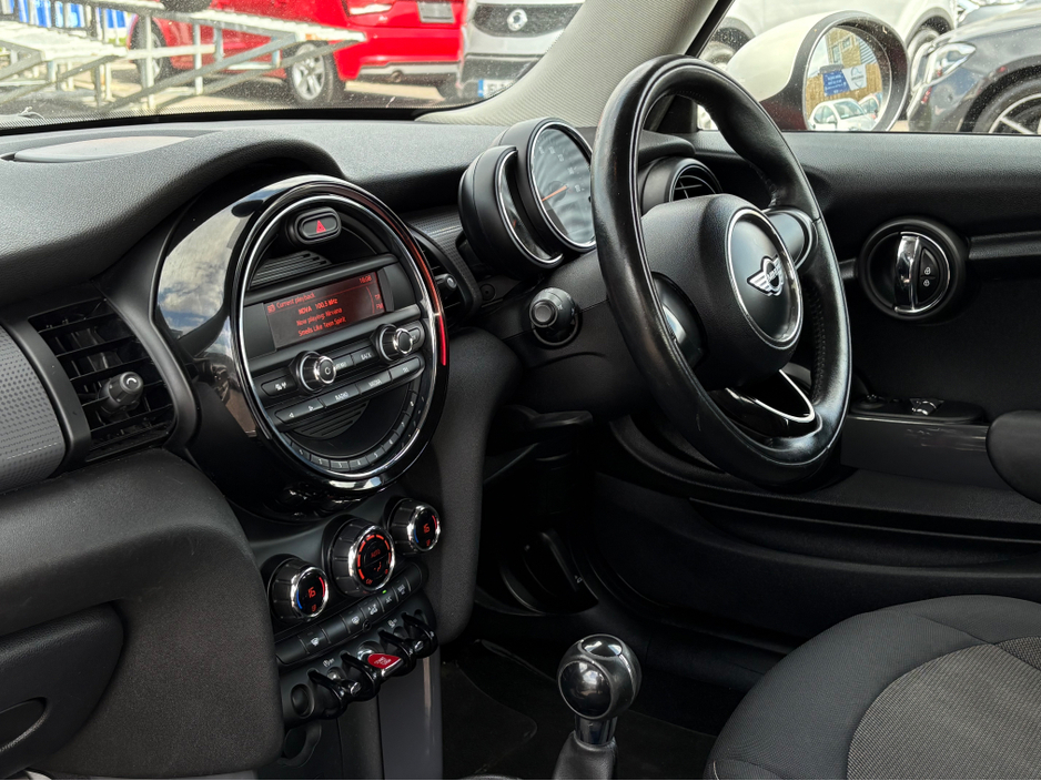 2014 MINI Cooper D WARRANTY + NCT €6,950