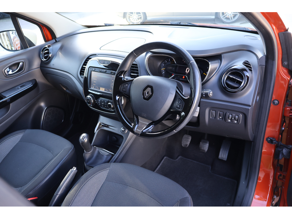 2015 Renault Captur INTENSE (Reserved Deposit Taken)