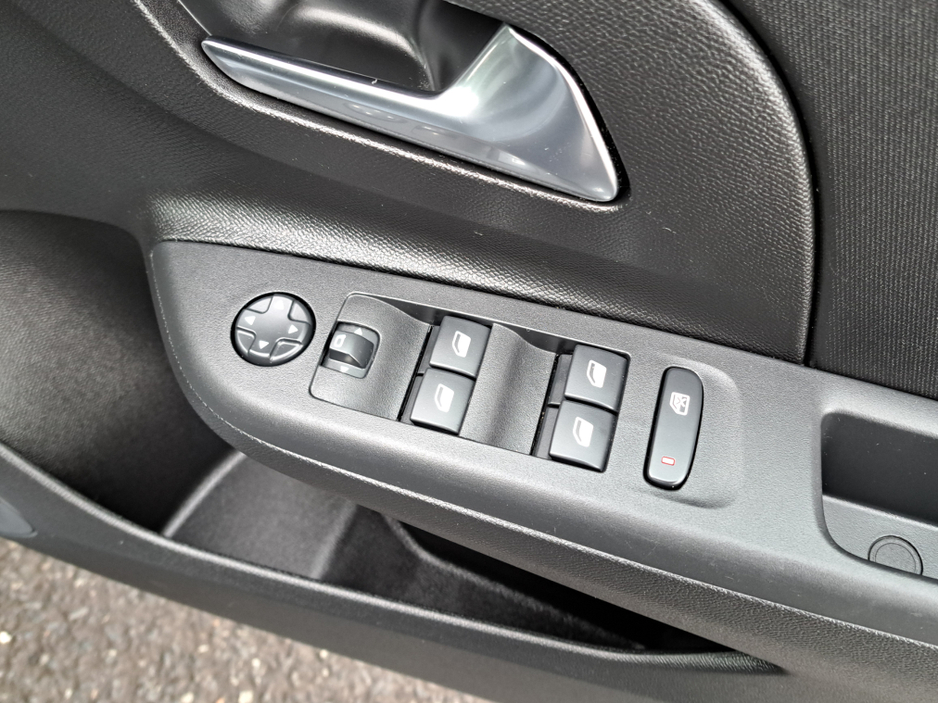 2025 Opel Corsa SC 1.2 75BHP **FACELIFT MODEL** €20,950