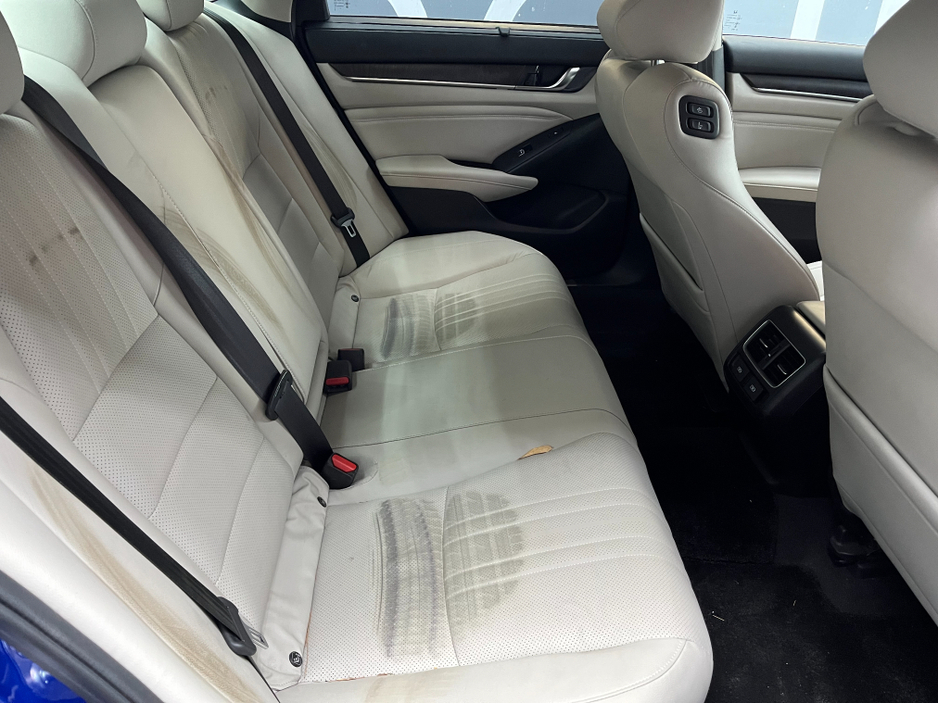 2020 Honda Accord €27950! 2020 HONDA ACCORD EX 2.0 AUTOMATIC / CRUISE CONTROL / REVERSE CAMERA / ELECTRIC MEMORY & HEATED SEATS / PANORAMIC SUNROOF / PADDLE SHIFTERS / APPLE CARPLAY €27,950