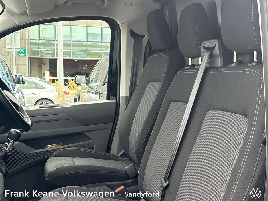 2026 Volkswagen Transporter HIGHLINE AUTO 30 LWB 150BHP *5 YEAR WARRANTY* *0% FINANCE AVAILABLE* *17" MONTE CARLO ALLOYS* *BODY COLOUR CODED BUMPERS* *APPLE CARPLAY/ANDROID AUTO* *REAR VIEW CAMERA* *FRONT AND REAR PARKING SENSOR €38,952