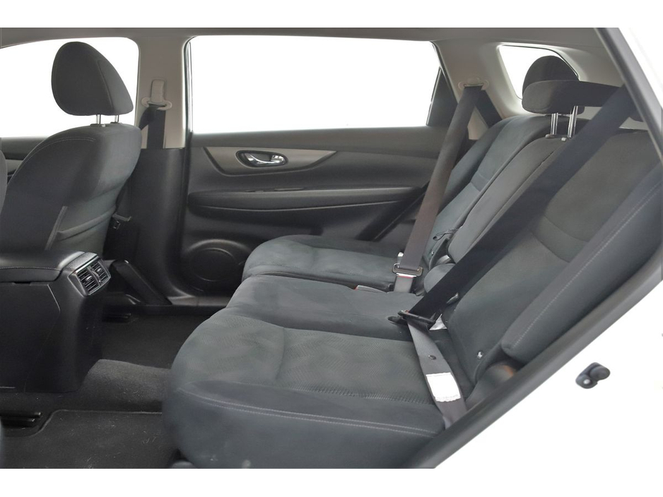 2017 Nissan X-Trail 1.6D XE 6SPD 5SEATS €16,890