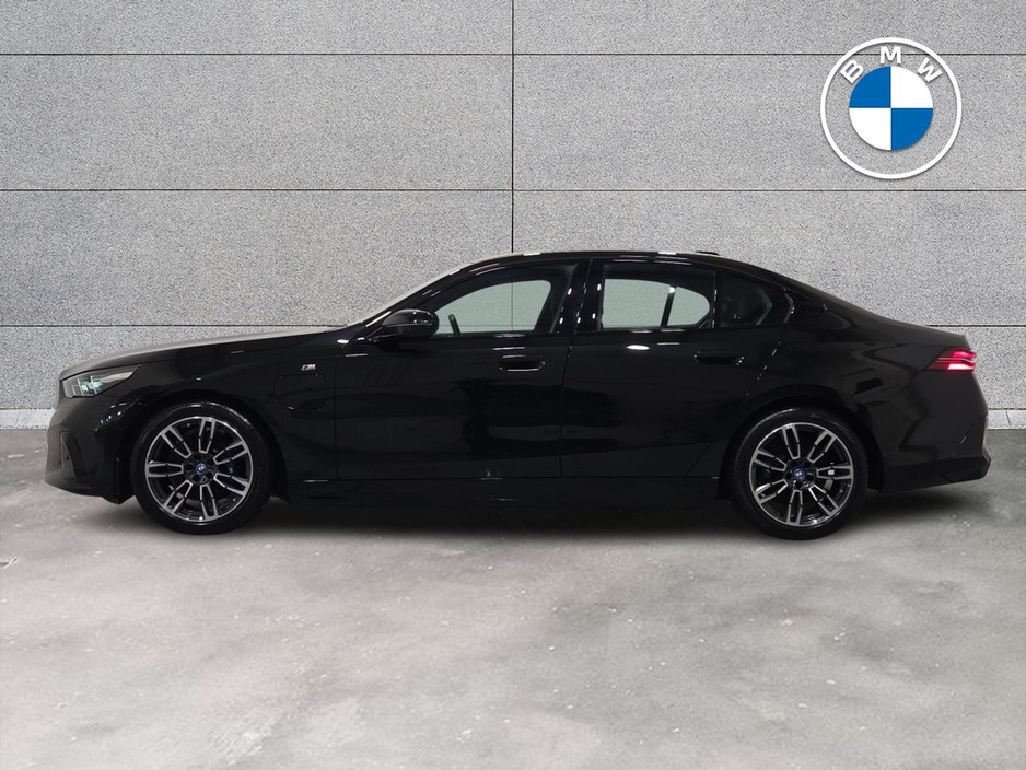 2024 BMW 5 Series 530e M Sport Saloon €62,950