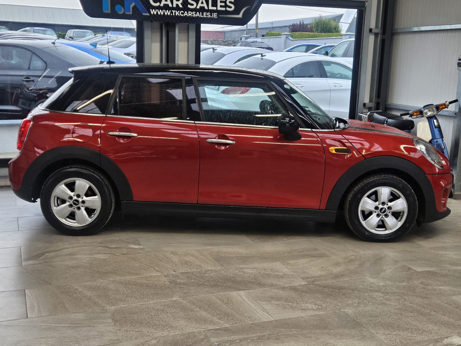 2018 MINI Hatch Cooper D Auto €14,950