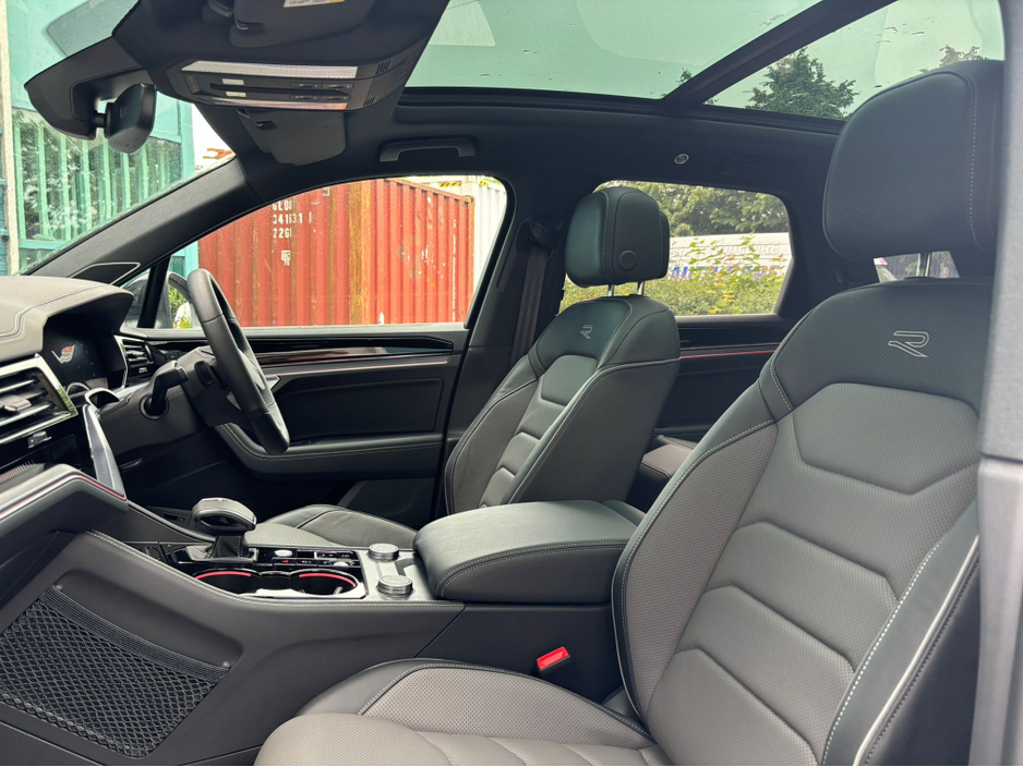 2023 Volkswagen Touareg N1 2 Seat Commercial Van €59,950