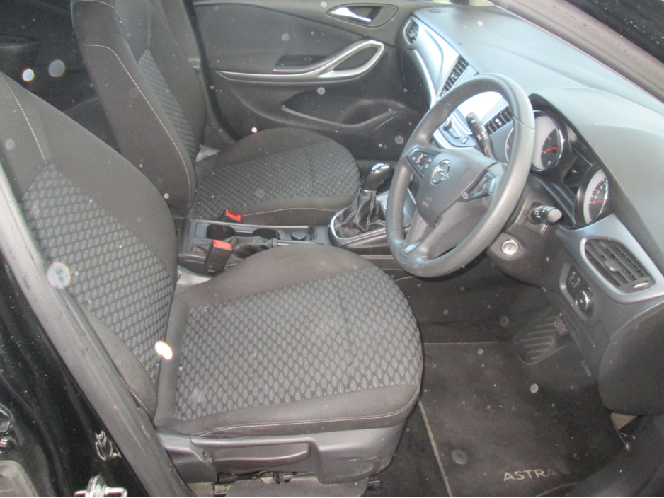 2017 Opel Astra SC 1.6 CDTI 110PS 5DR €13,850
