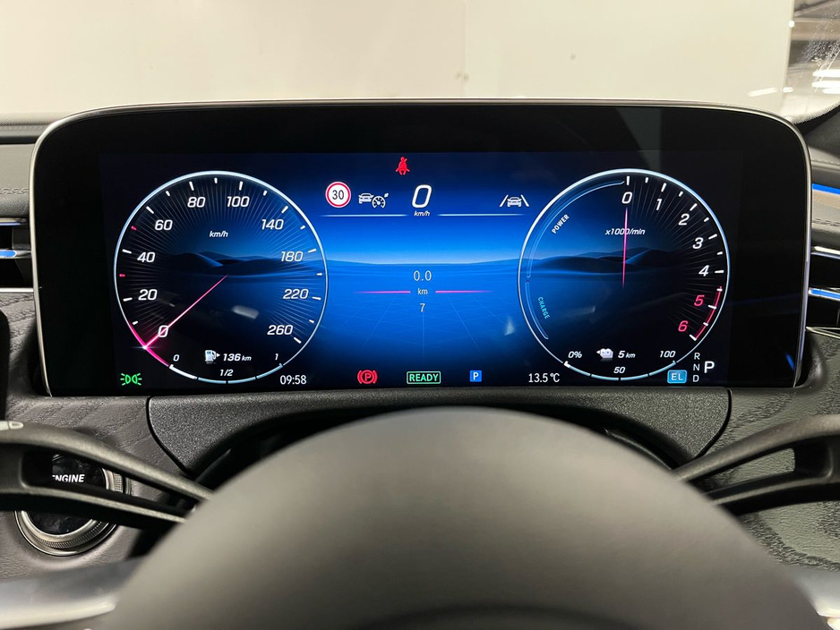 2026 Mercedes-Benz E Class 300de AMG - 20 Inch Alloys - Reversing Camera - Ambient Lighting - Sat Nav - Climate Control - Electric Heated Memory Seats - Keyless Start - Apple CarPlay/Android Auto €91,406