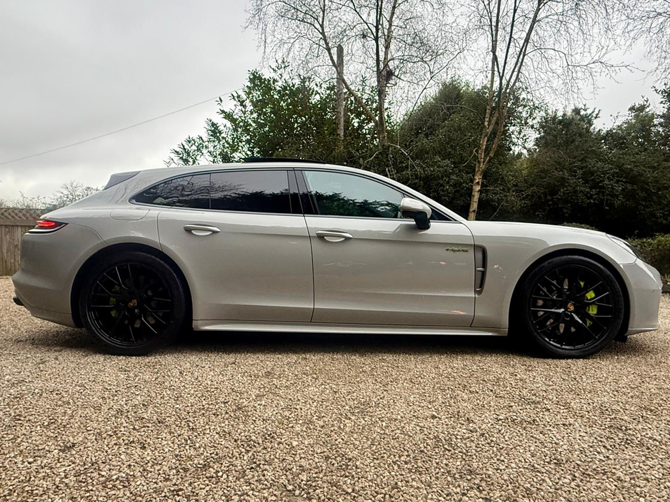 2023 Porsche Panamera 4 E-HYBRID SPORT TURISMO *Colossal Specification* €87,950