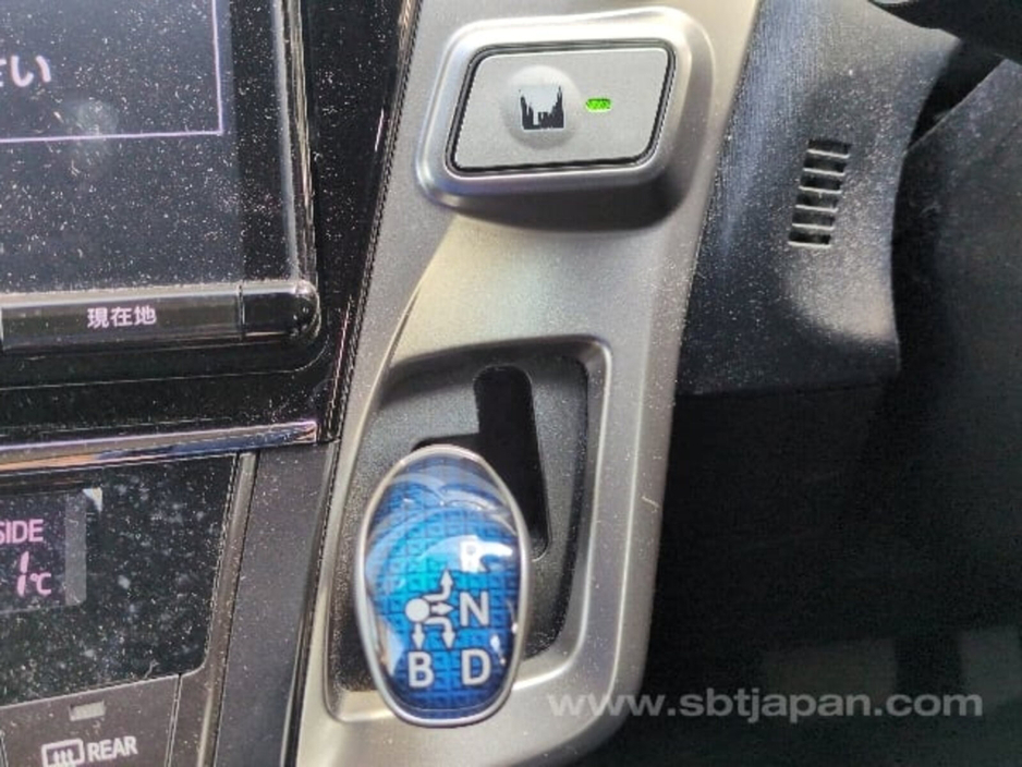 2016 Toyota Prius  €16,000