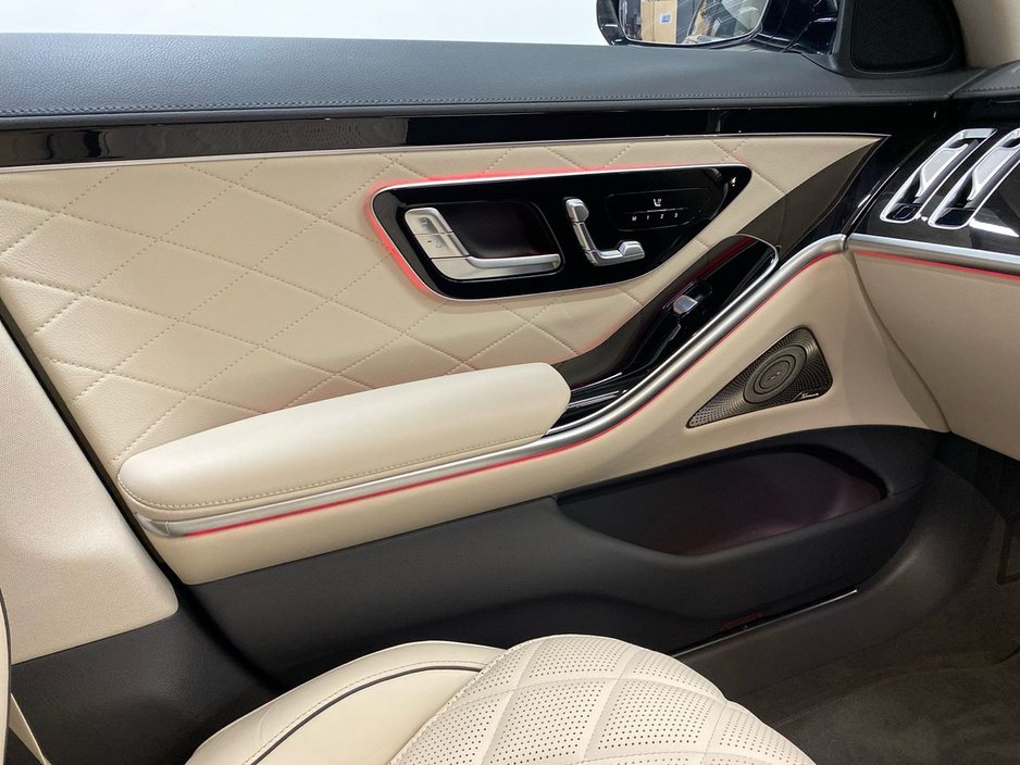 2025 Mercedes-Benz S Class S 580 e AMG Line | Long Wheel Base, Electric Panoramic Sunroof, Reversing Camera, 360-degree Reversing Camera €144,950