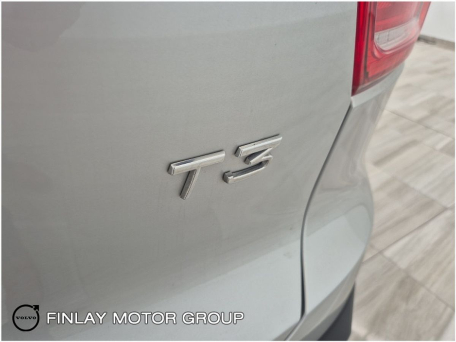 2019 Volvo XC40 T3 (163hp) Momentum 1 year warranty €26,950