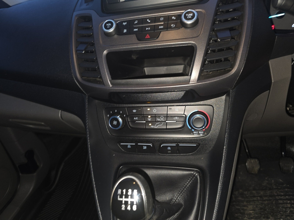 2021 Ford Transit Connect  €12,926