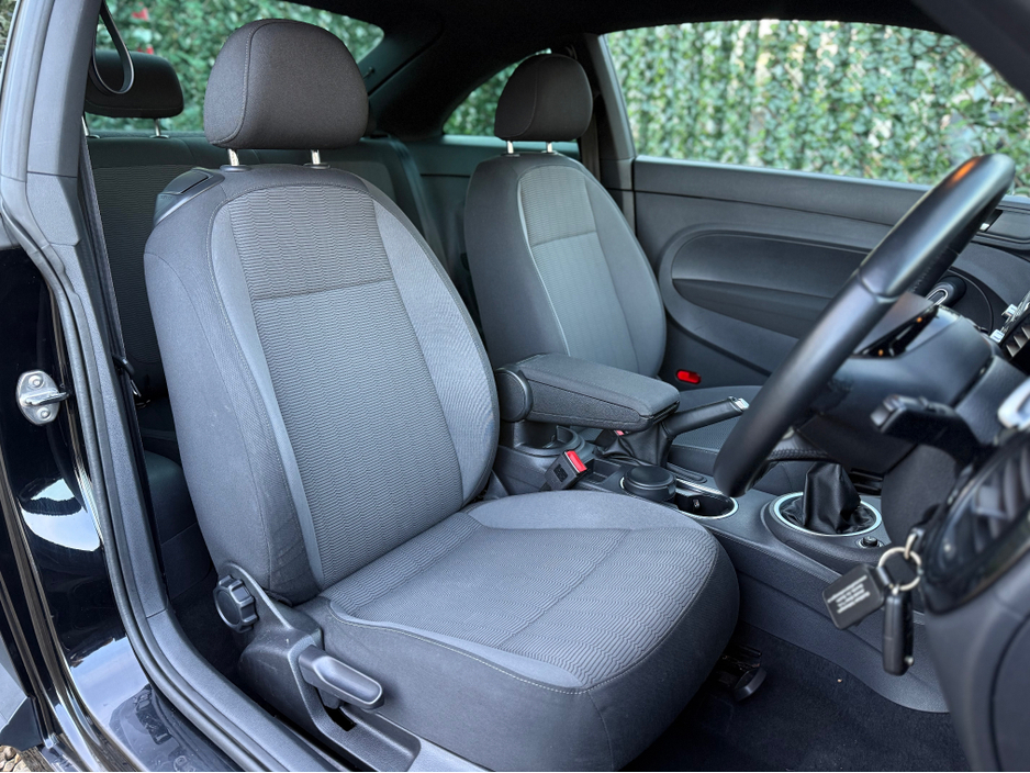 2013 Volkswagen Beetle 1.6 TDI MANUAL 5SPEED BLUEMOTION 105HP 3DR €12,950