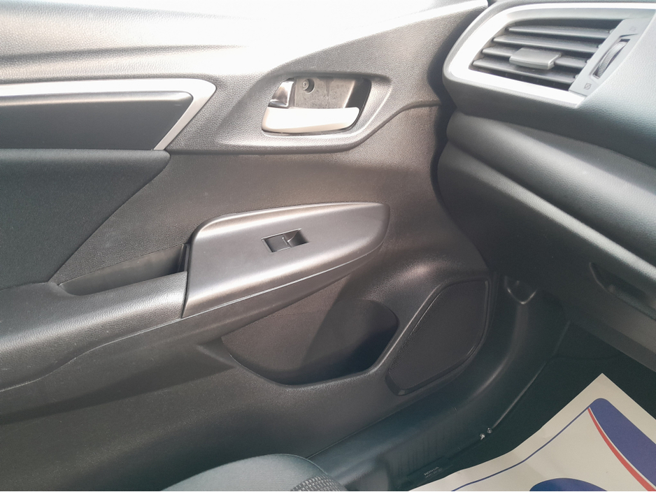 2016 Honda Fit 1.3 Petrol Automatic. Portlaoise. €10,950